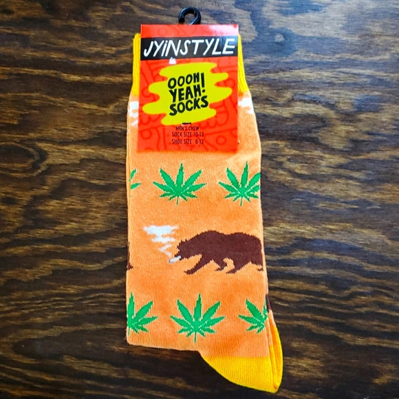 Funny men's smoking bear pot Beary California